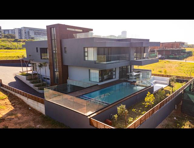 6 BEDROOM GATED ESTATE FOR SALE IN UMHLANGA CENTRAL